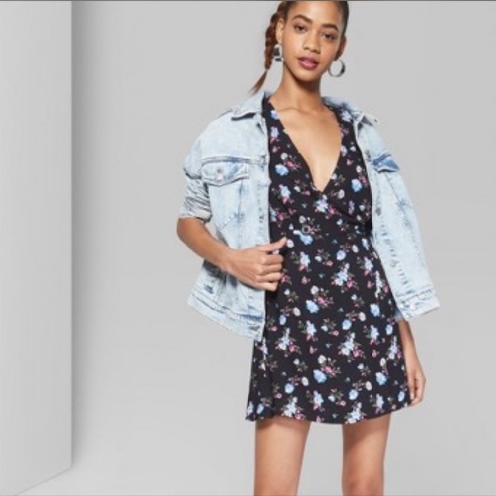 Wild Fable Ruched Sleeve Floral Button Black Dress
